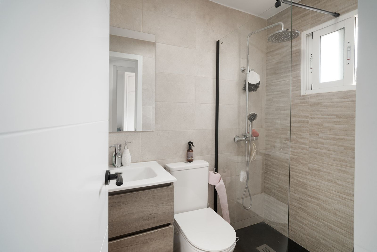 Appartement te koop in Benalmadena Costa | 5 slaapkamers H5526418