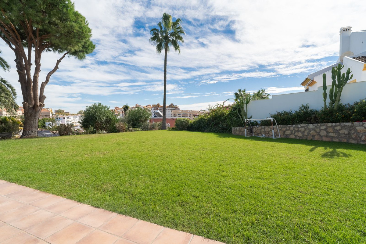 Appartement te koop in Benalmadena Costa | 5 slaapkamers H5526418