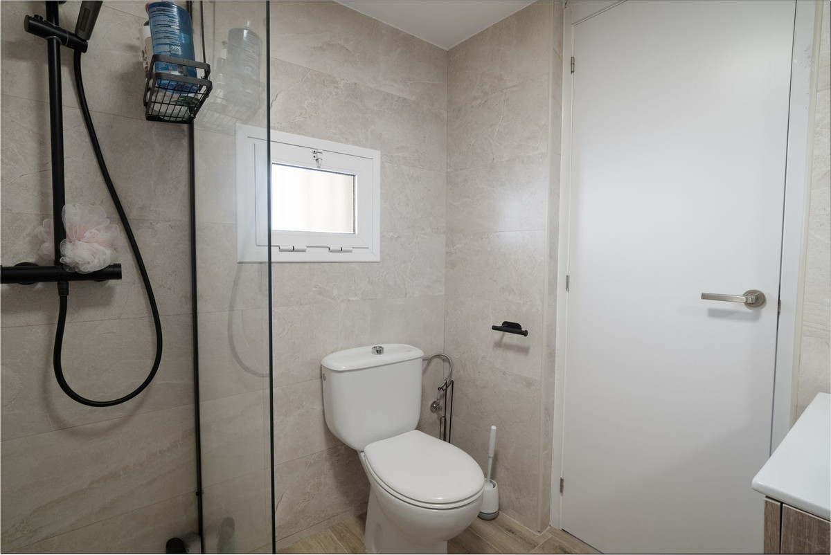 Appartement te koop in Benalmadena Costa | 5 slaapkamers H5526418