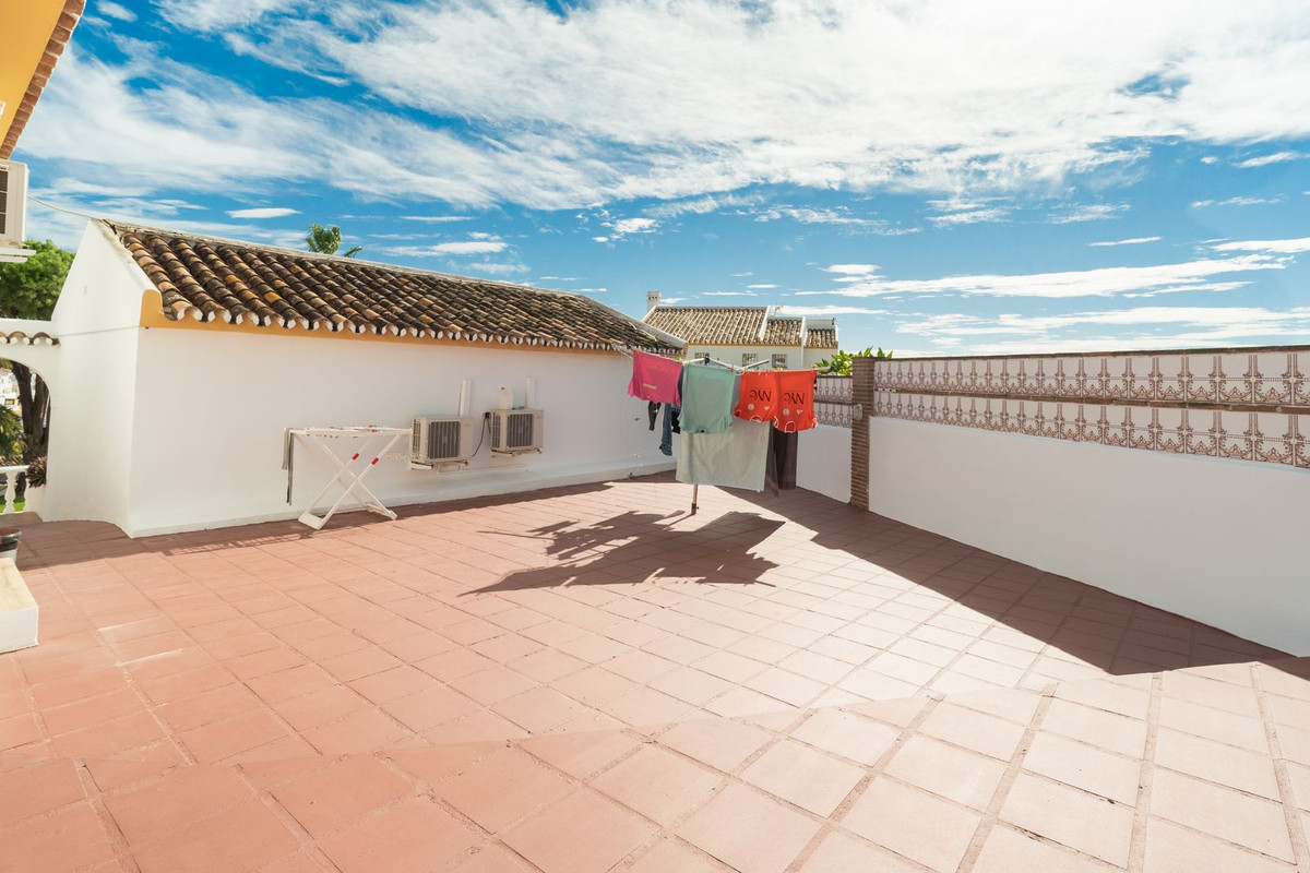 Appartement te koop in Benalmadena Costa | 5 slaapkamers H5526418