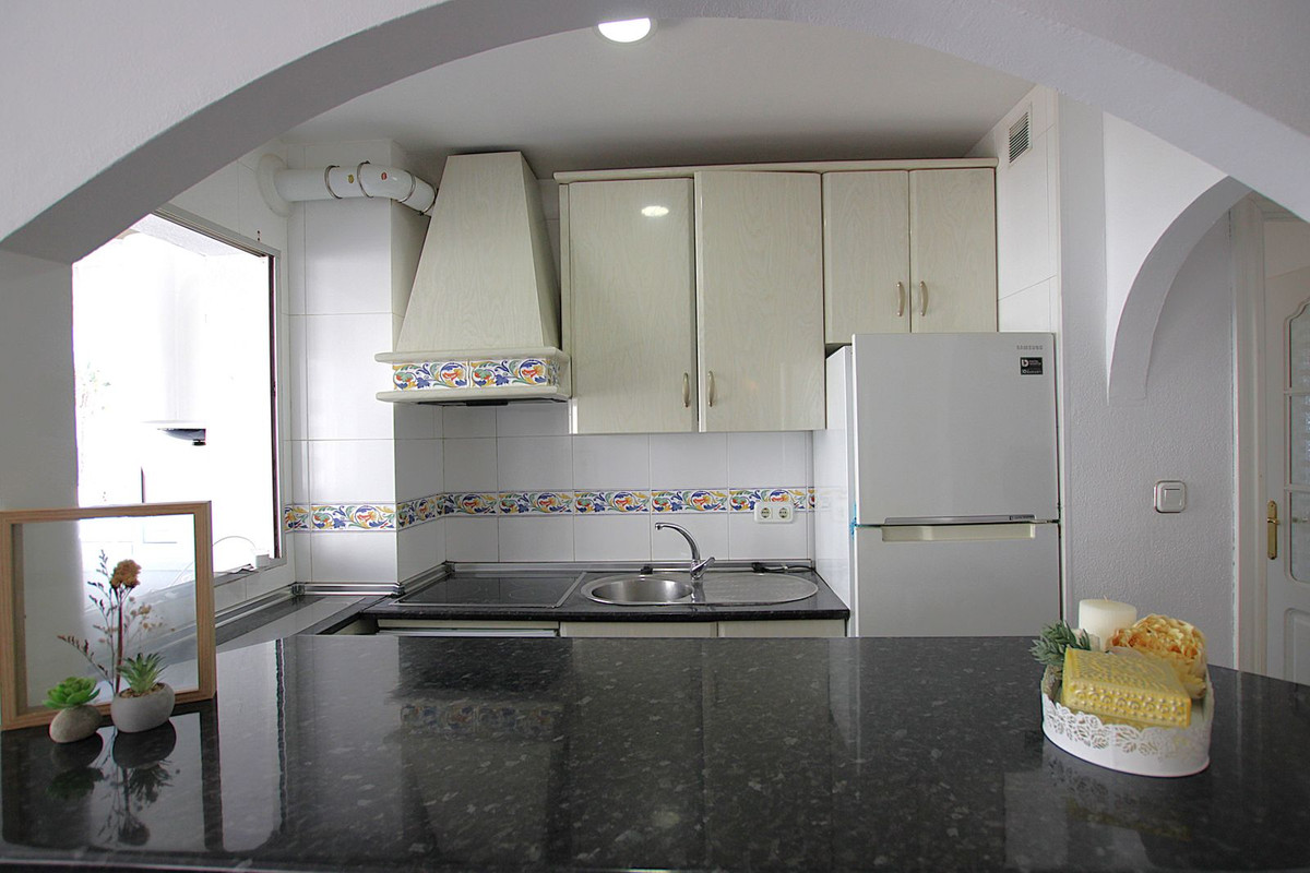 Appartement te koop in Benalmadena Costa | 2 slaapkamers H5530189