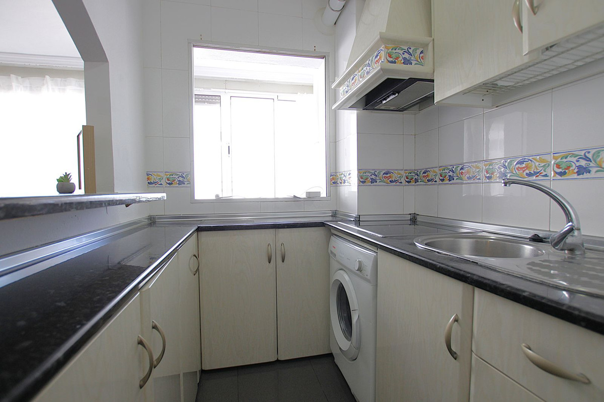 Appartement te koop in Benalmadena Costa | 2 slaapkamers H5530189