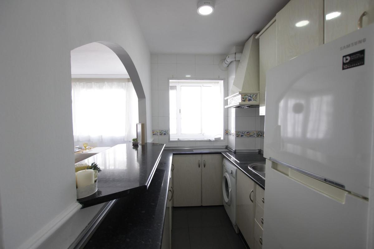 Appartement te koop in Benalmadena Costa | 2 slaapkamers H5530189