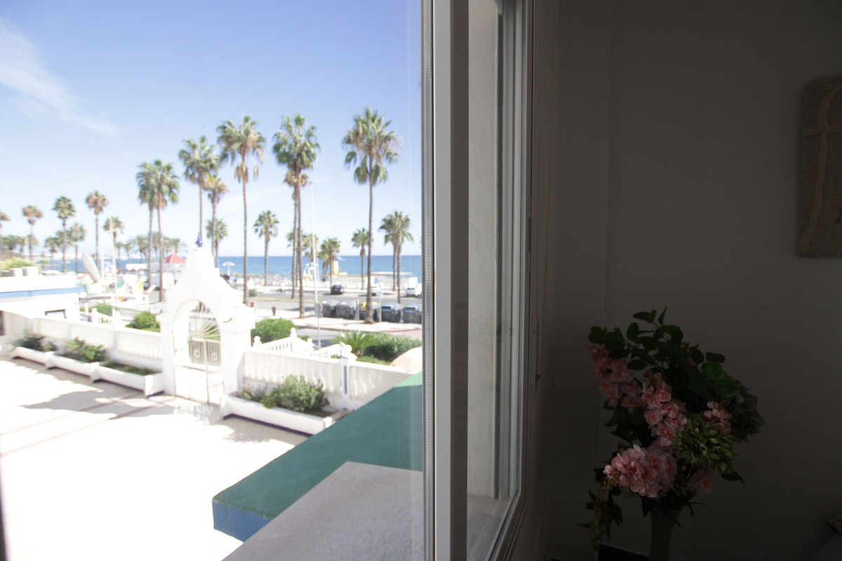 Appartement te koop in Benalmadena Costa | 2 slaapkamers H5530189