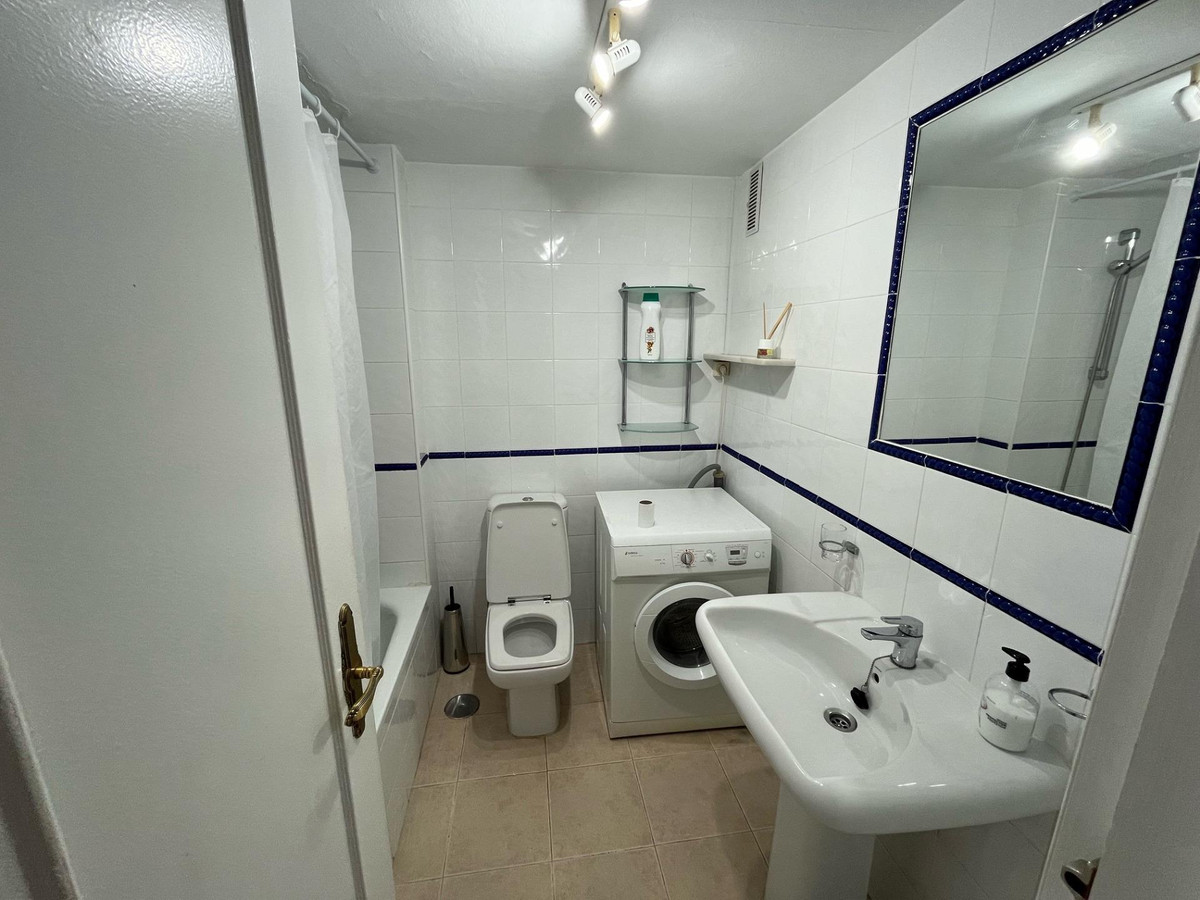Appartement te koop in Benalmadena Costa | 1 slaapkamers H5530738