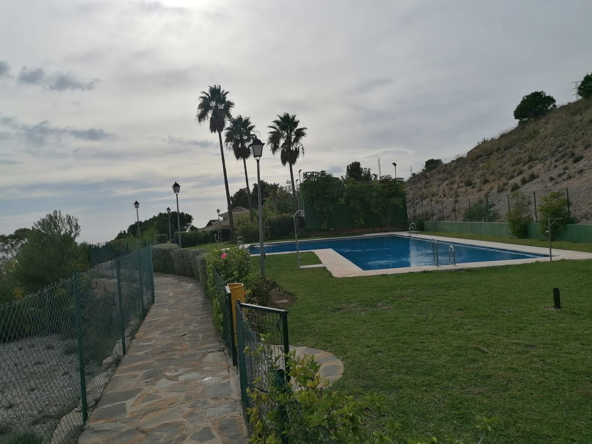 Tussenverdieping Appartement in Benalmadena Pueblo-21