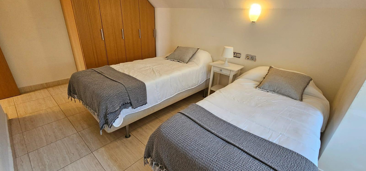 Penthouse in Benalmadena Pueblo-9
