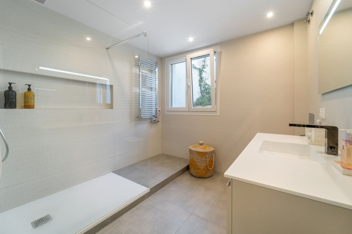 Property main view 42