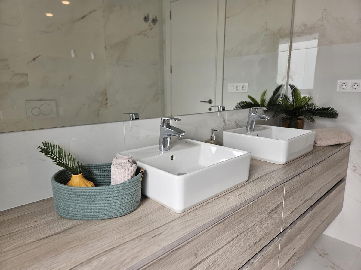 Property main view 33