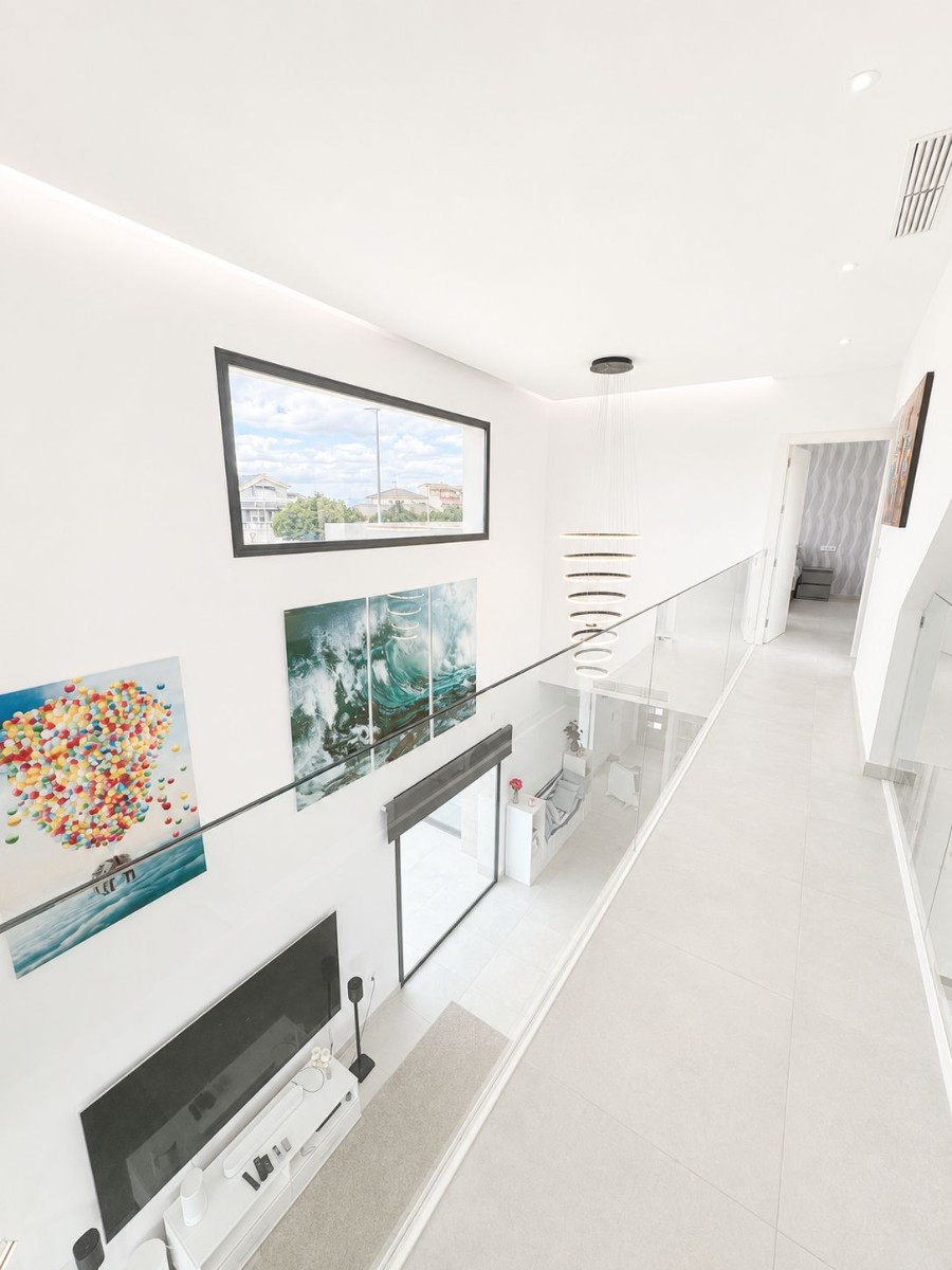 Huis te koop in Benijofar | 4 slaapkamers H5397652