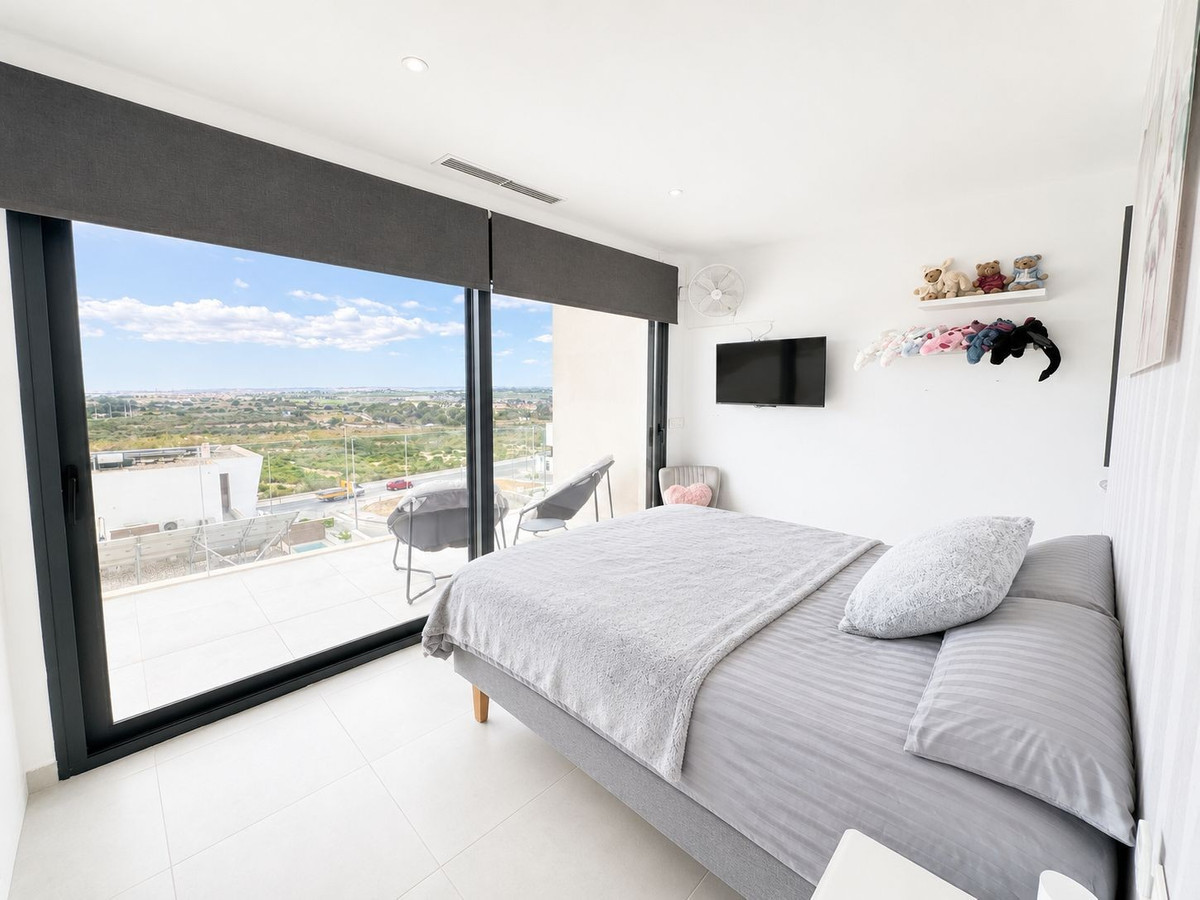 Huis te koop in Benijofar | 4 slaapkamers H5397652