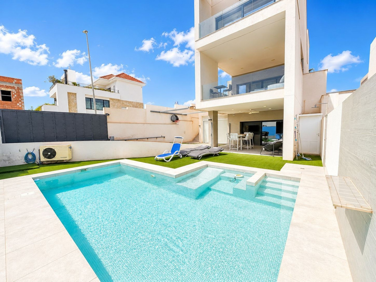 Huis te koop in Benijofar | 4 slaapkamers H5397652