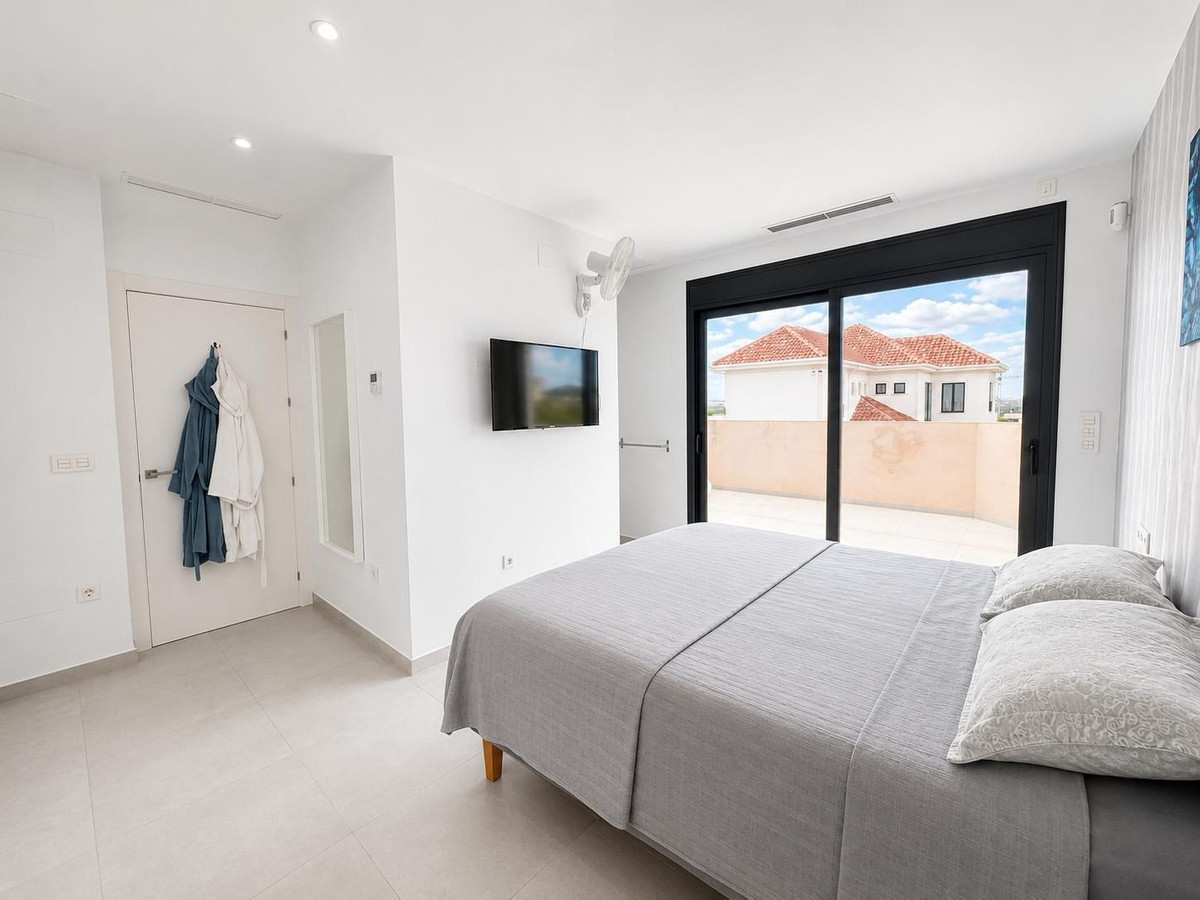 Huis te koop in Benijofar | 4 slaapkamers H5397652
