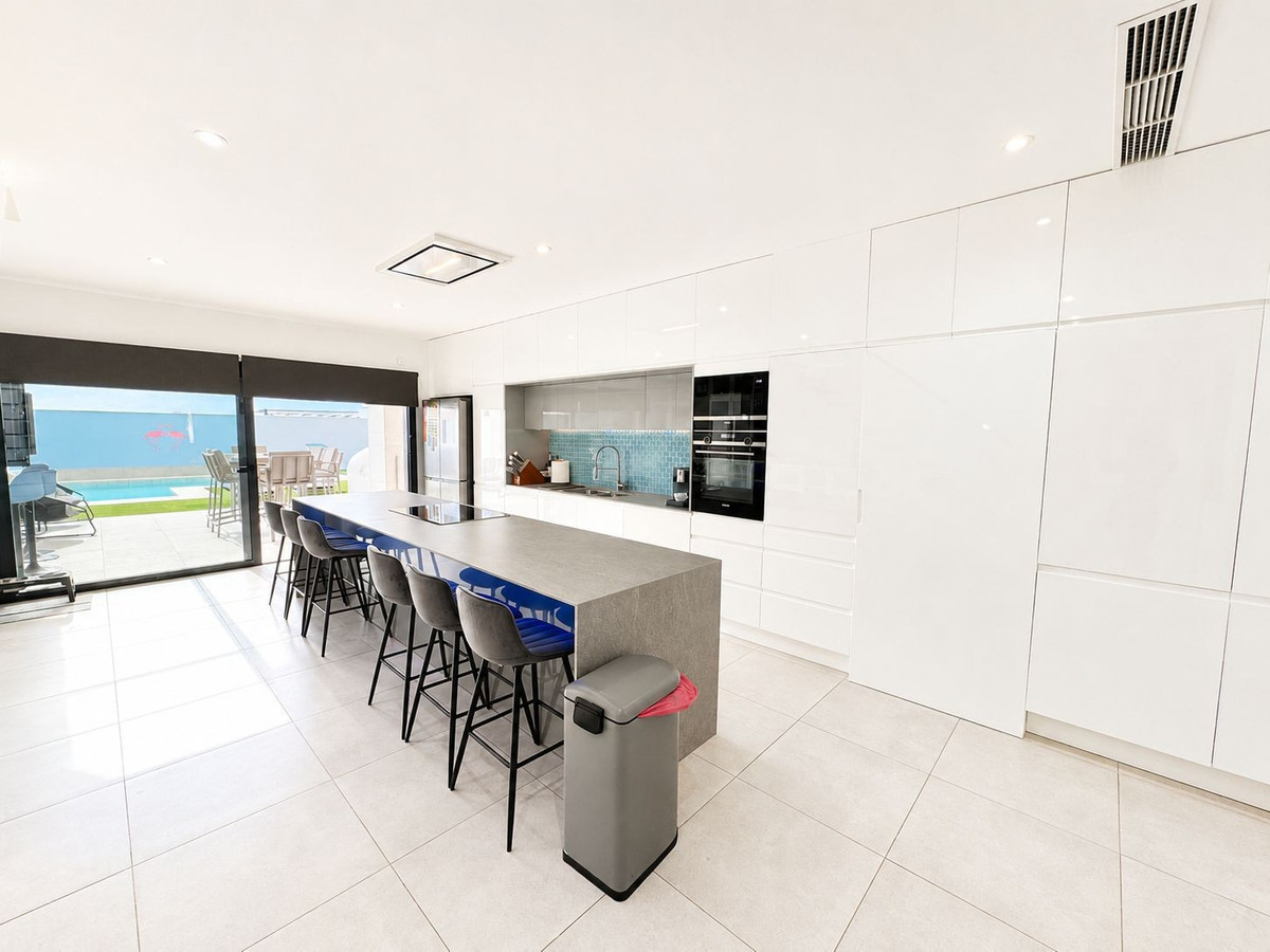 Huis te koop in Benijofar | 4 slaapkamers H5397652