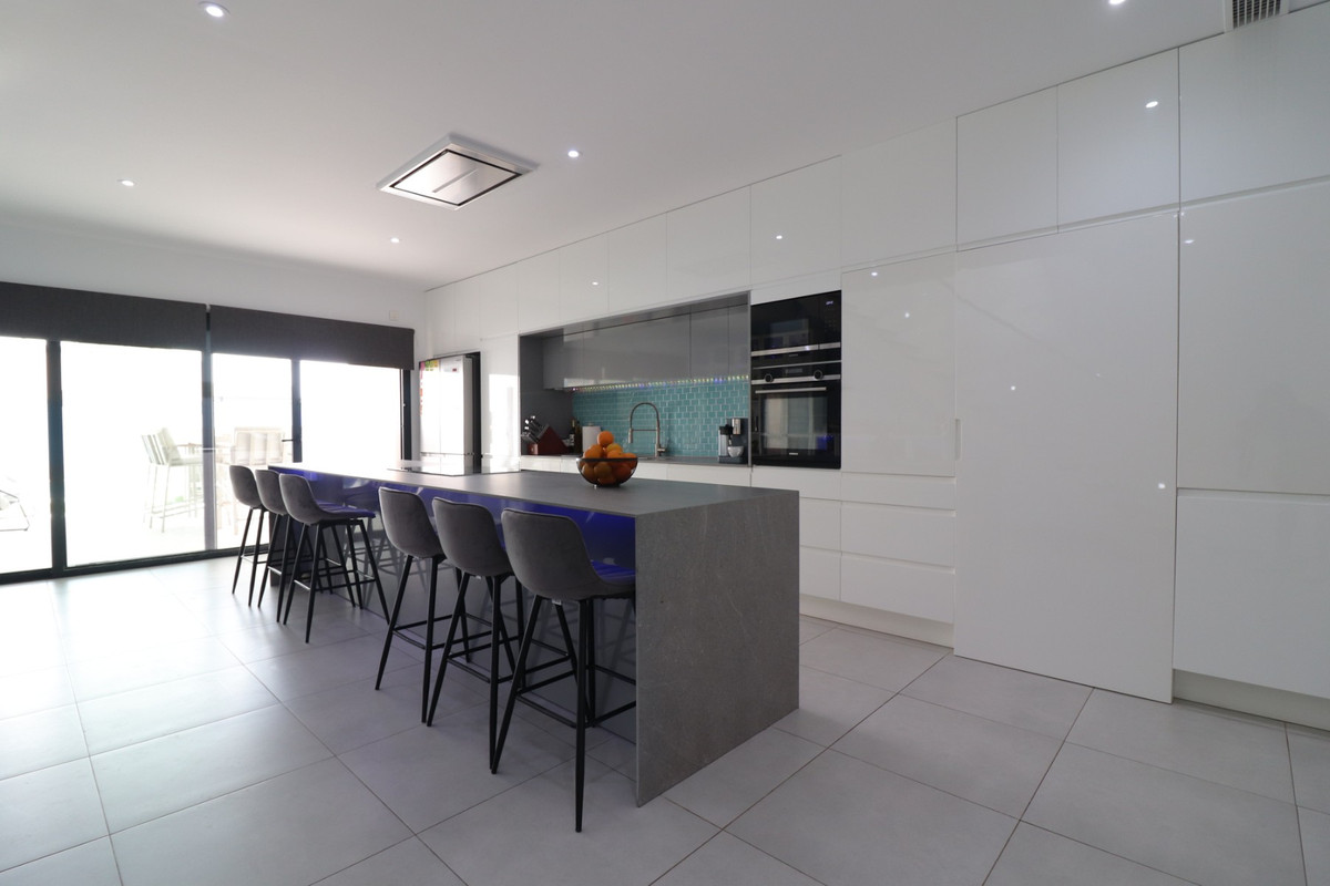 Appartement te koop in Benijofar | 4 slaapkamers H5461153
