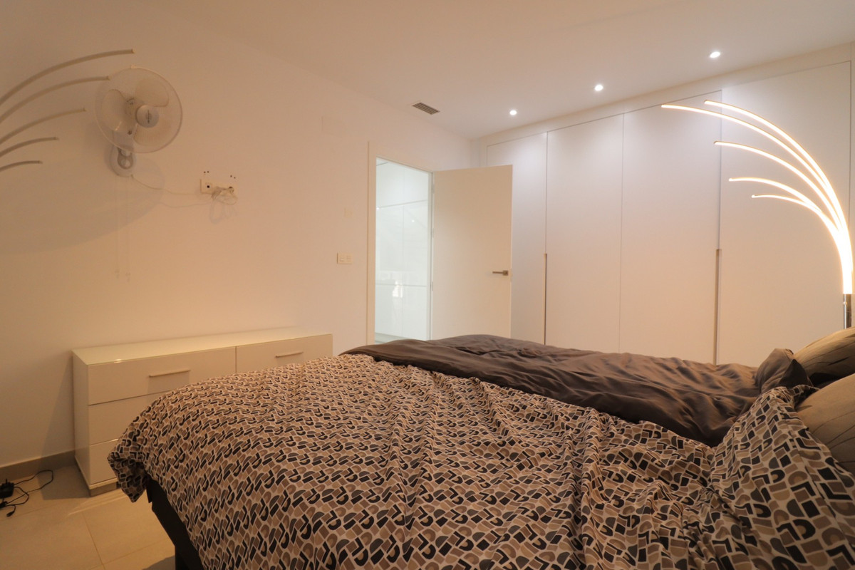 Appartement te koop in Benijofar | 4 slaapkamers H5461153