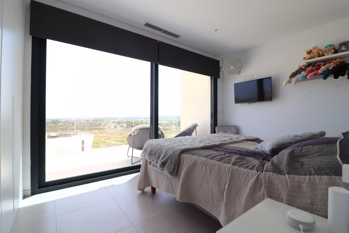 Appartement te koop in Benijofar | 4 slaapkamers H5461153