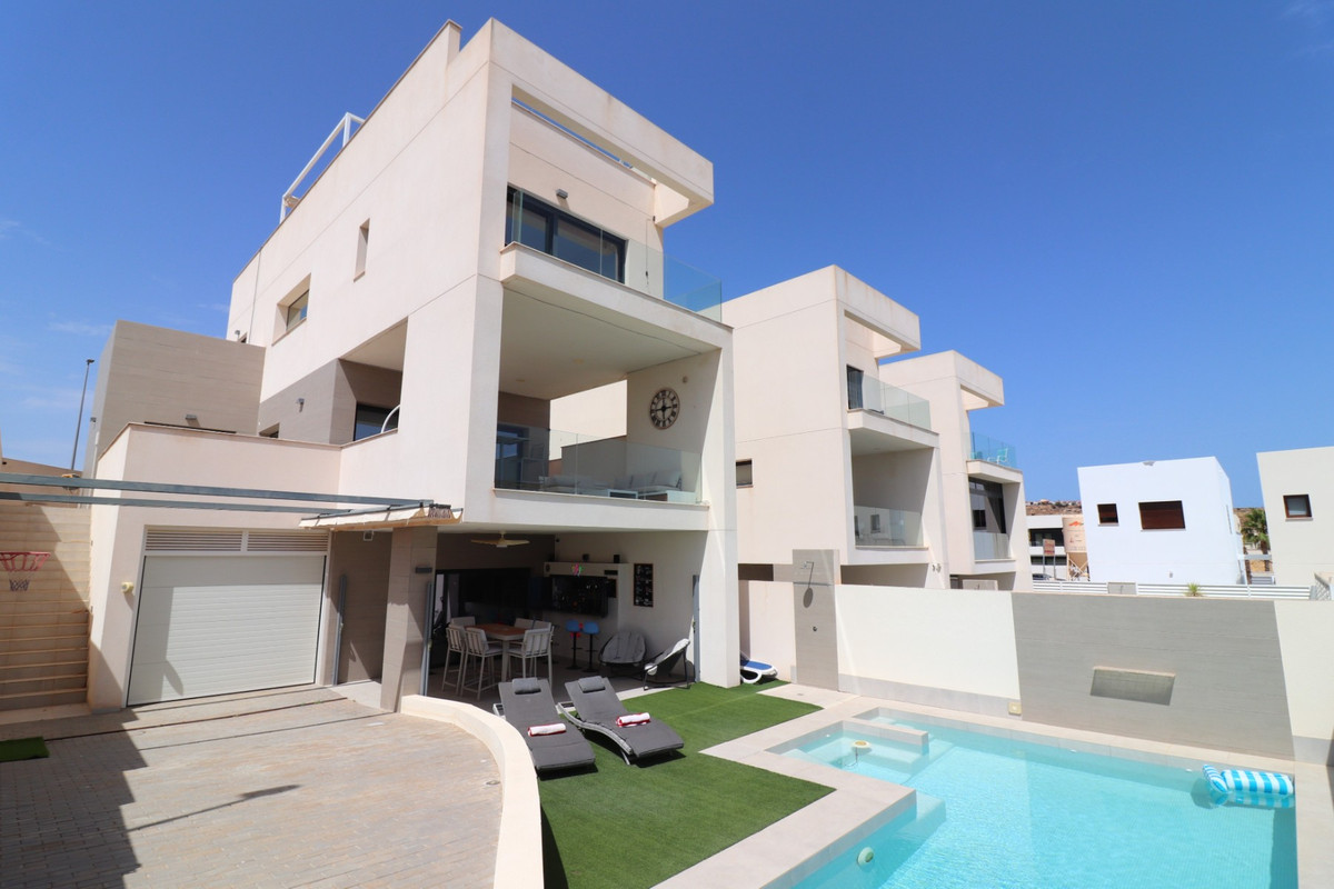 Huis te koop in Benijofar | 4 slaapkamers H5461153