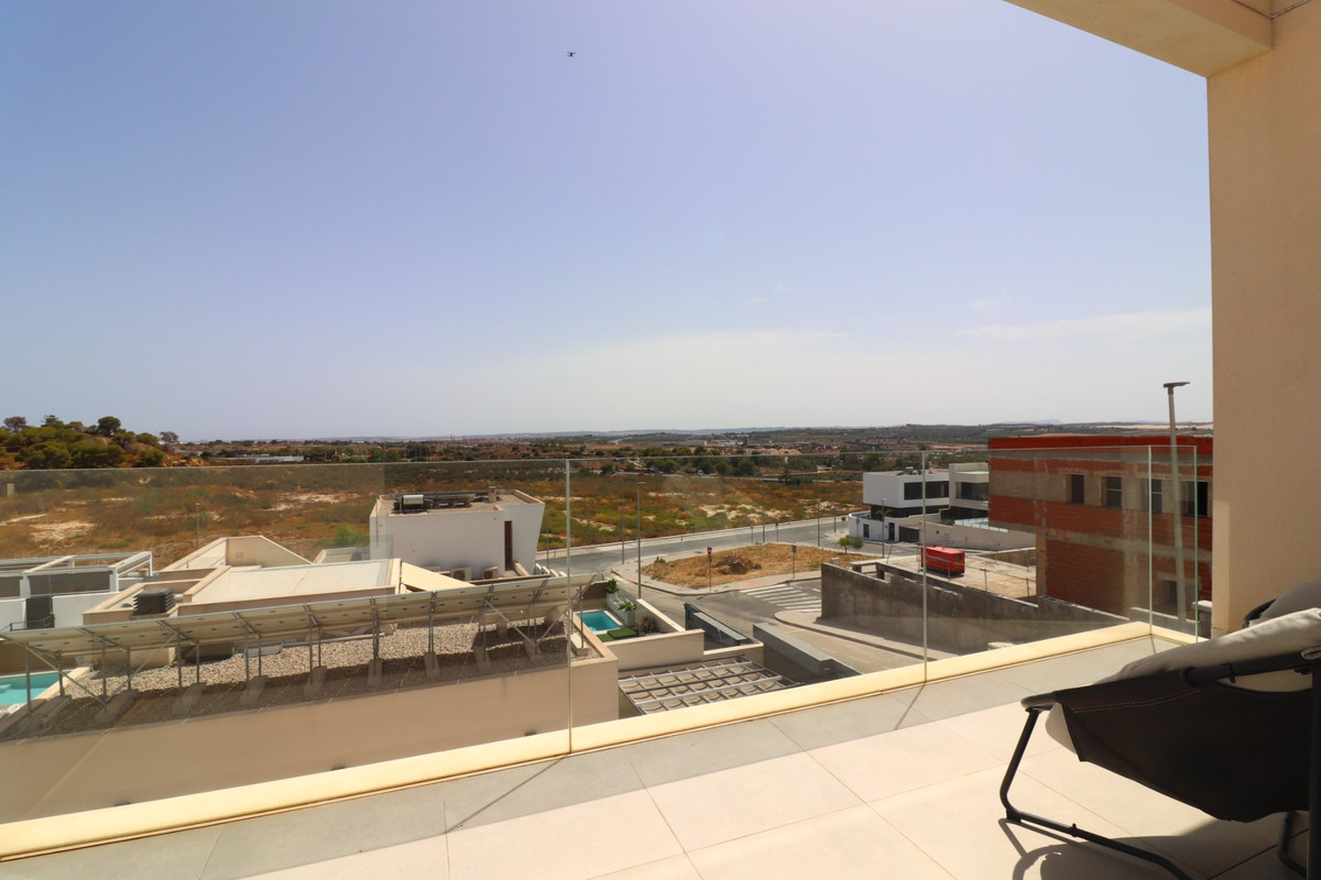 Appartement te koop in Benijofar | 4 slaapkamers H5461153