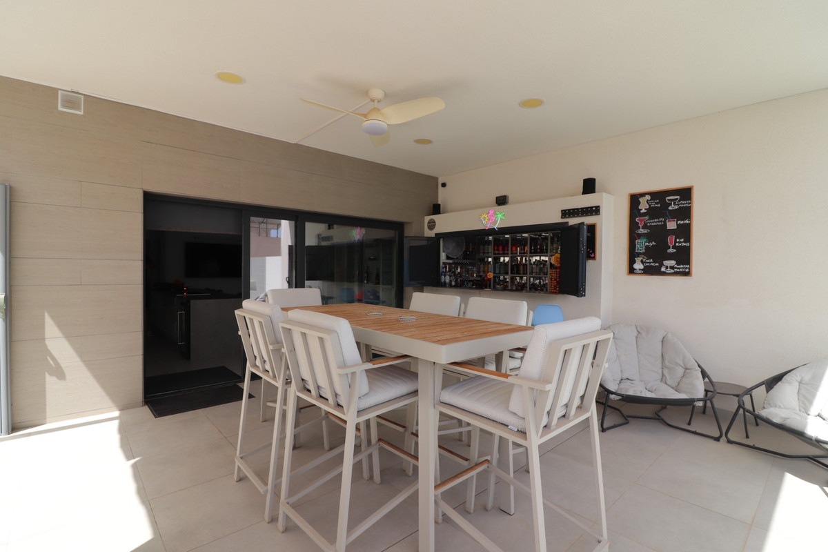 Appartement te koop in Benijofar | 4 slaapkamers H5461153