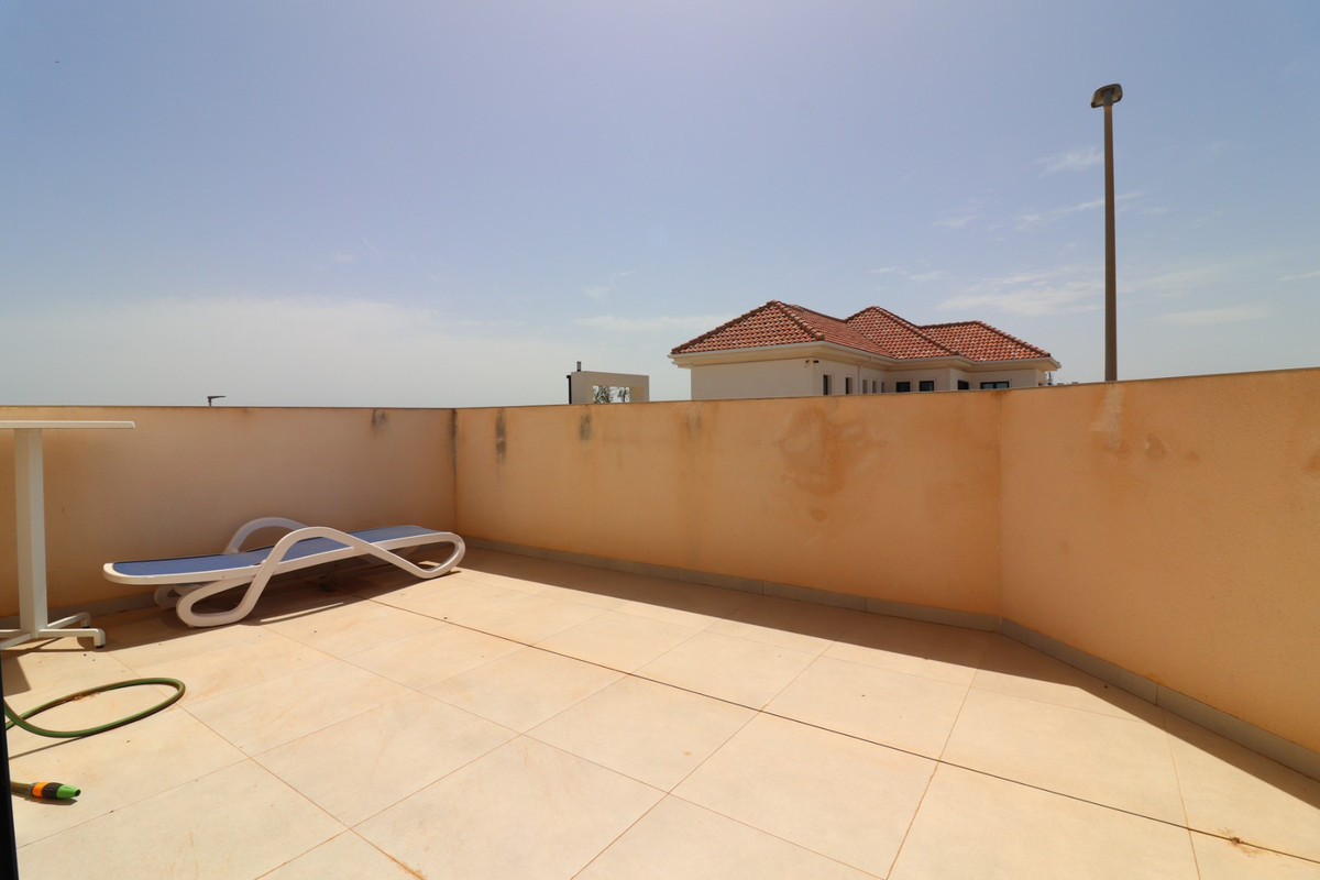 Appartement te koop in Benijofar | 4 slaapkamers H5461153