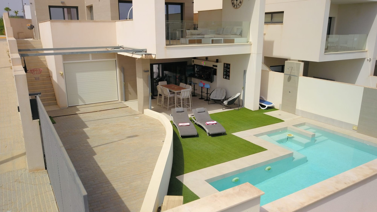 Huis te koop in Benijofar | 4 slaapkamers H5461153