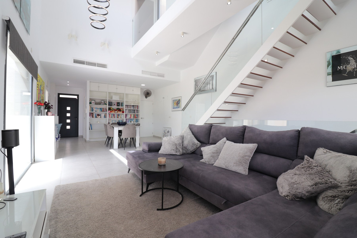 Appartement te koop in Benijofar | 4 slaapkamers H5461153