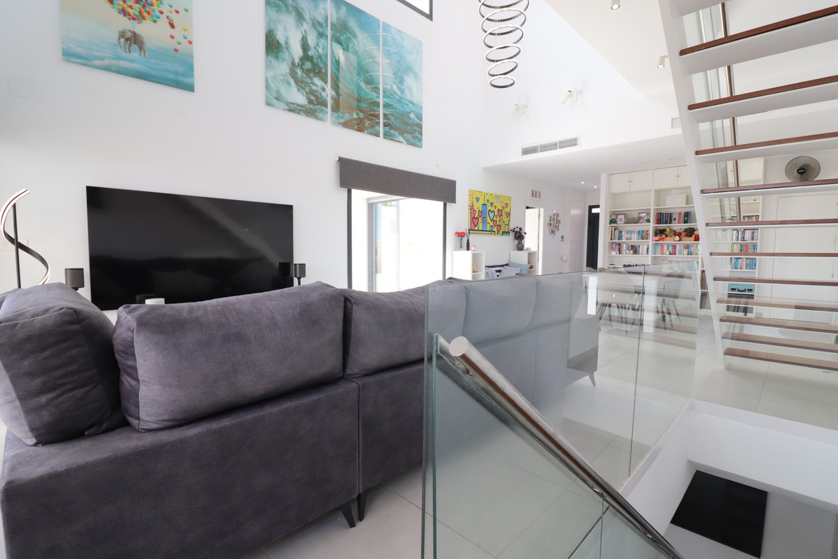 Appartement te koop in Benijofar | 4 slaapkamers H5461153