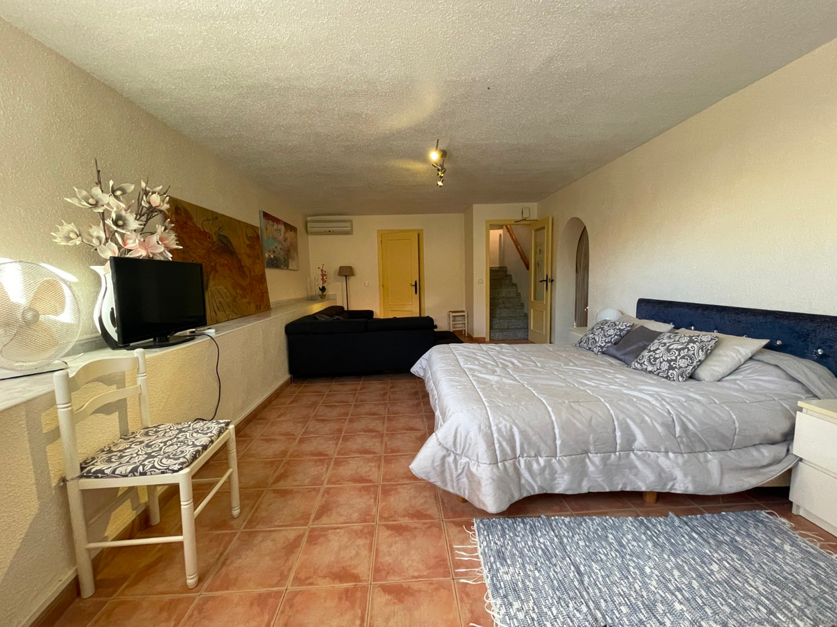 Huis te koop in Benimar | 5 slaapkamers H5256538