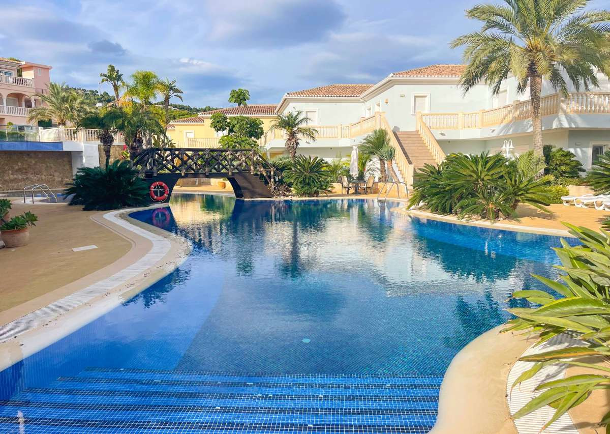 Property main view 50