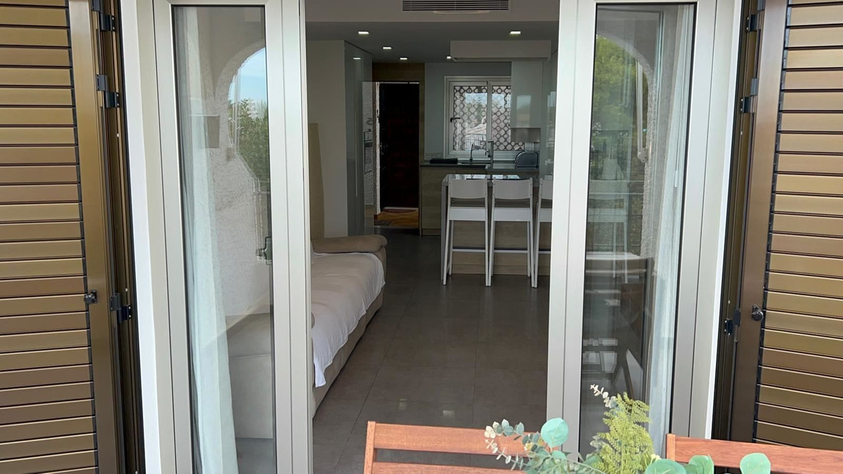 Appartement te koop in Cabo Roig | 2 slaapkamers H5244724