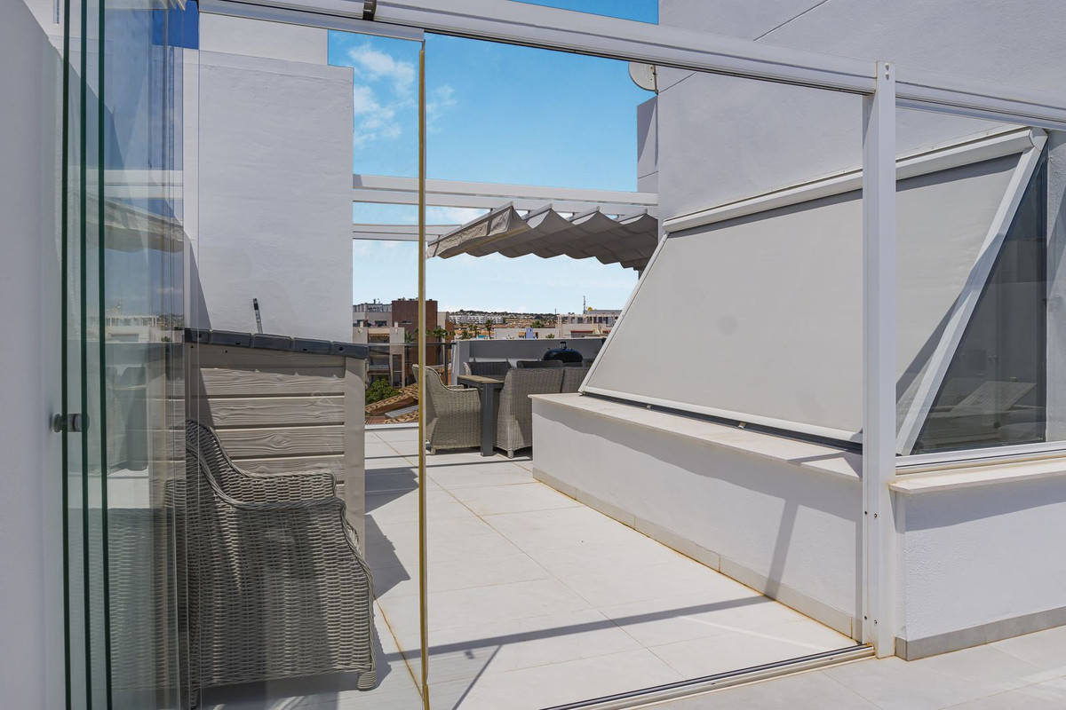 Penthouse te koop in Cabo Roig | 3 slaapkamers H5250550