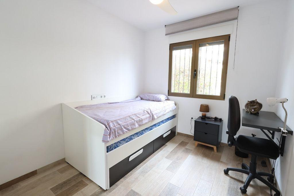 Duplex te koop in Cabo Roig | 4 slaapkamers H5330071