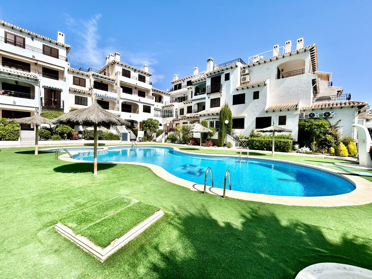 Appartement te koop in Cabo Roig | 2 slaapkamers H5364277