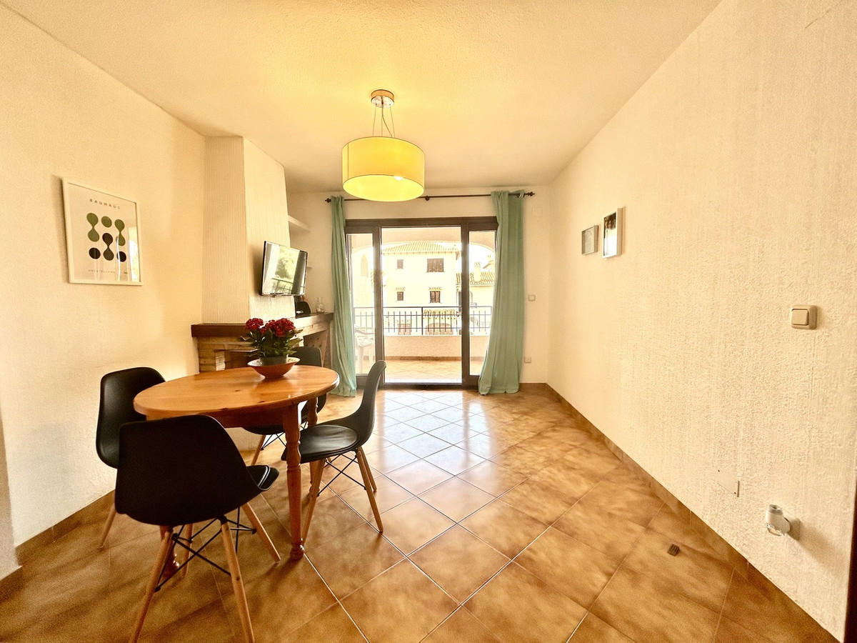 Appartement te koop in Cabo Roig | 2 slaapkamers H5364277