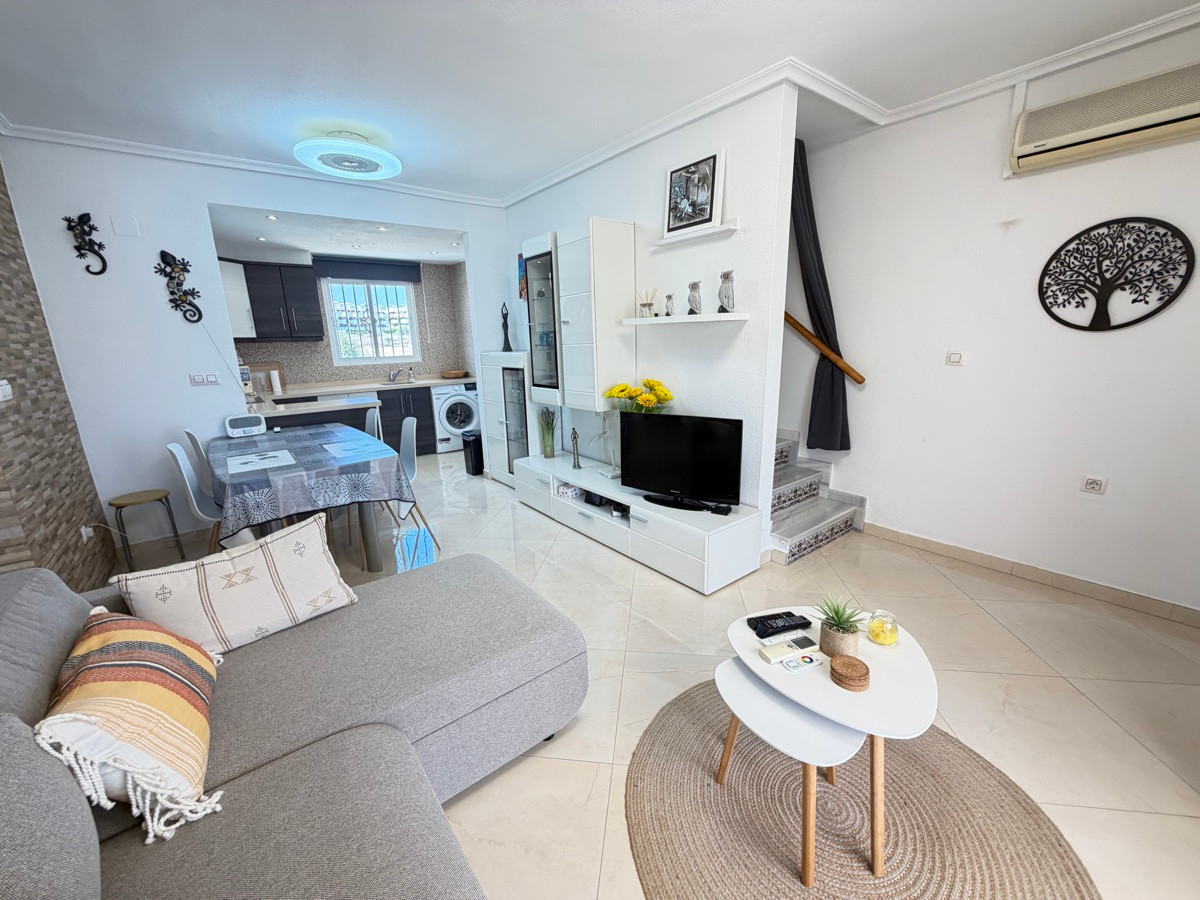 Appartement te koop in Cabo Roig | 3 slaapkamers H5503120