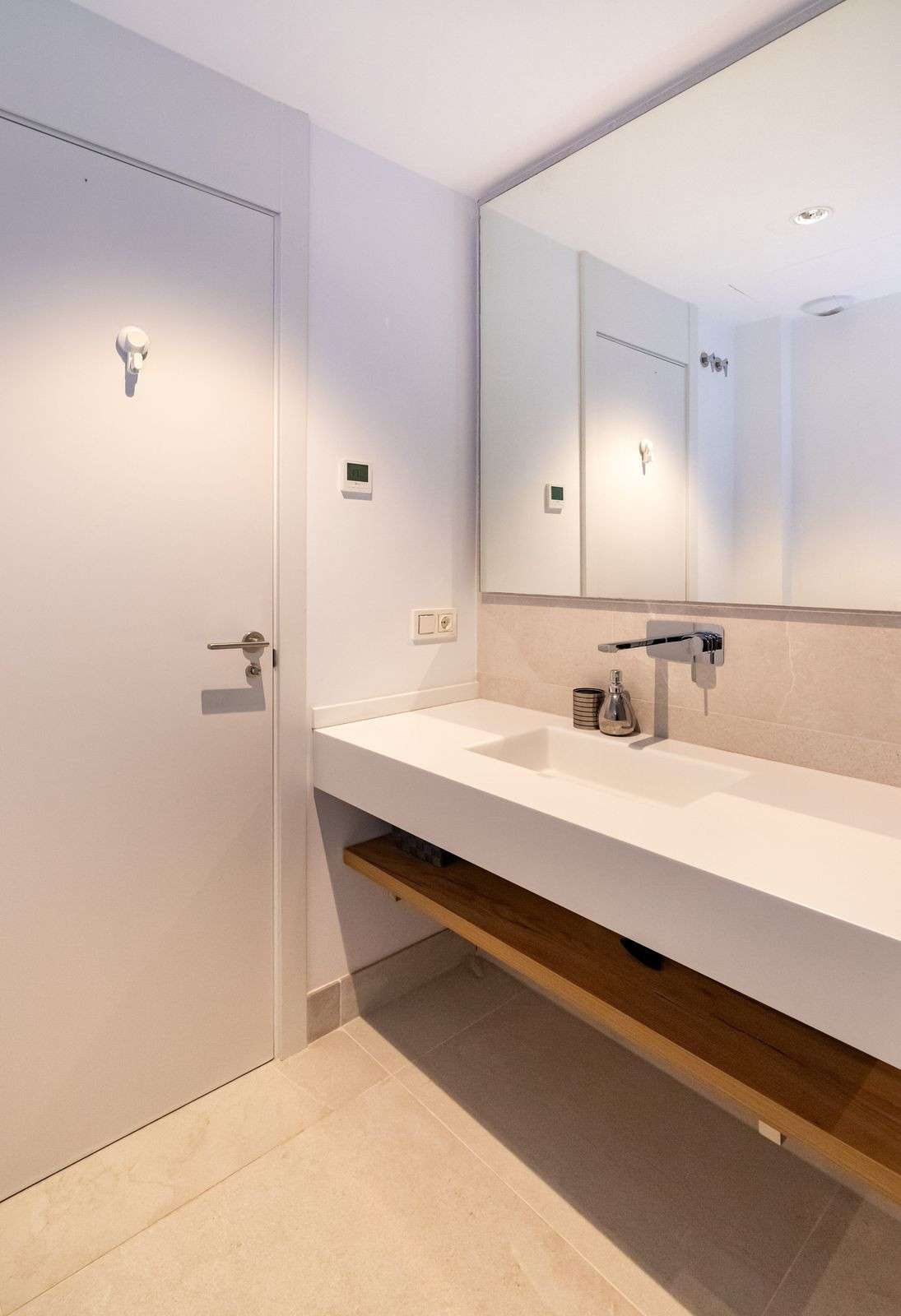 Property main view 60