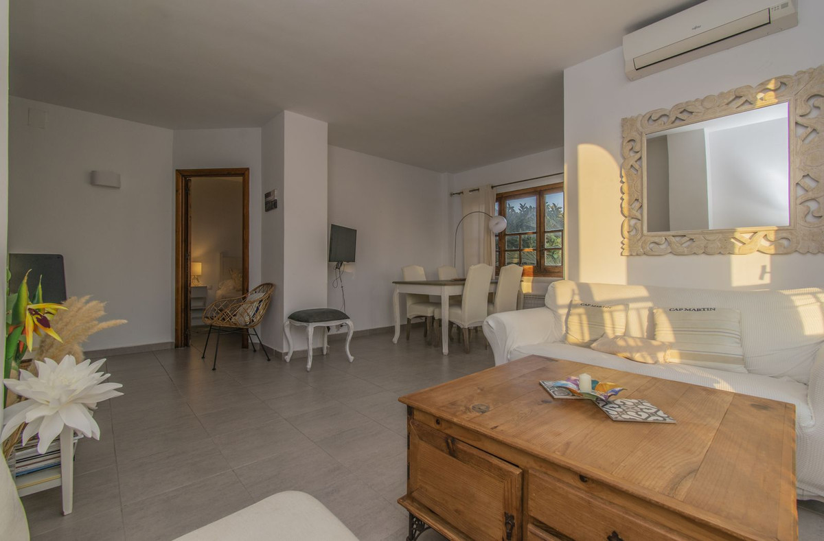 Tussenverdieping Appartement in Cabopino-7