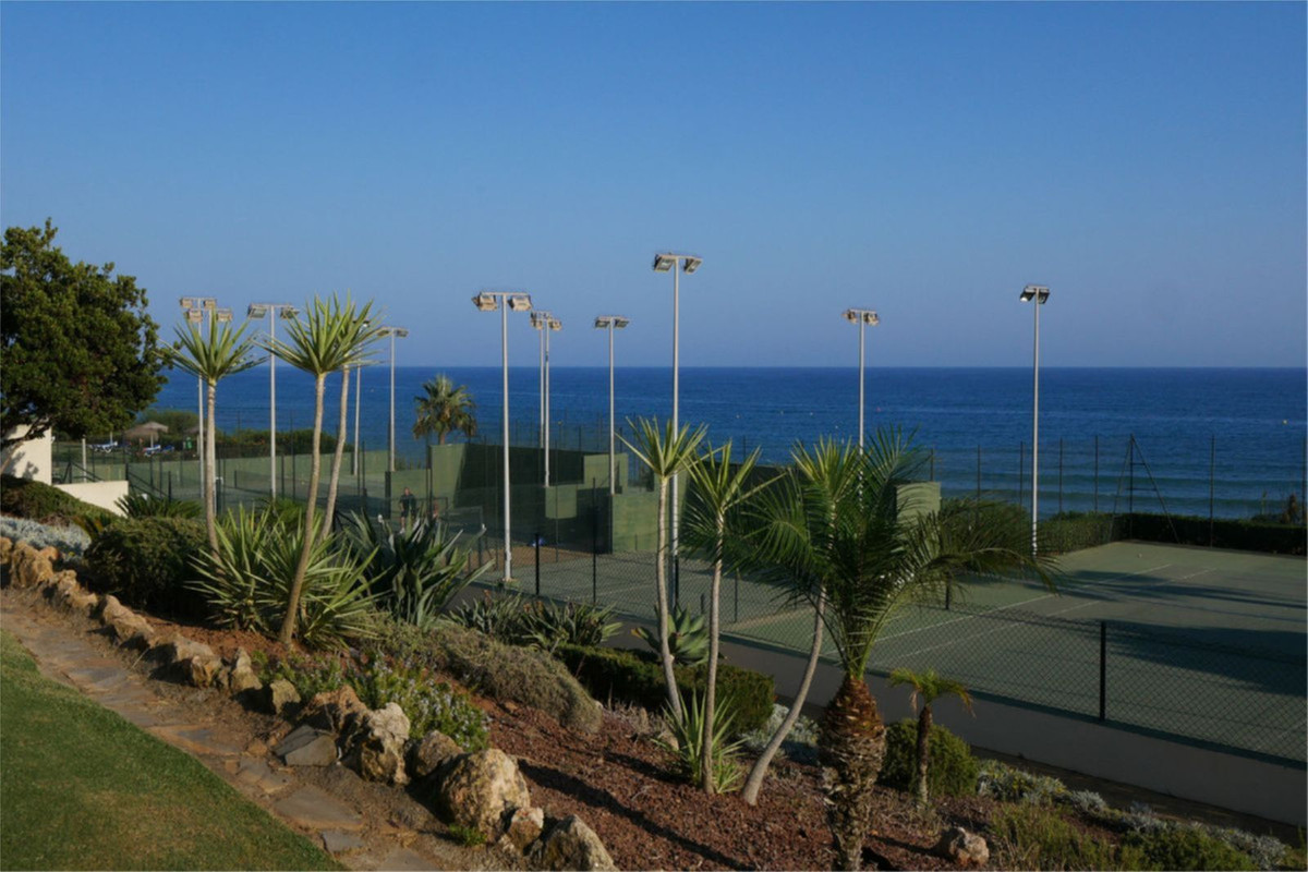 Penthouse Duplex in Cabopino-31
