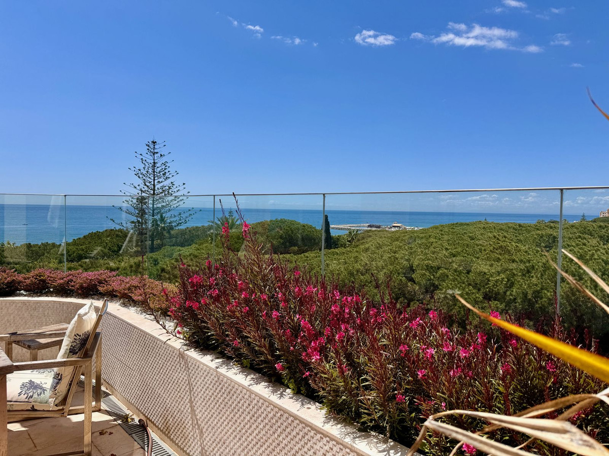 Penthouse Duplex in Cabopino-7