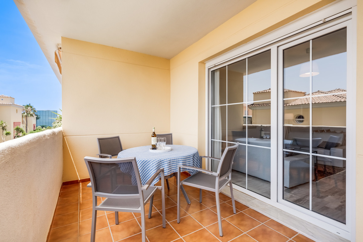 Appartement te koop in Cabopino | 2 slaapkamers H5073709