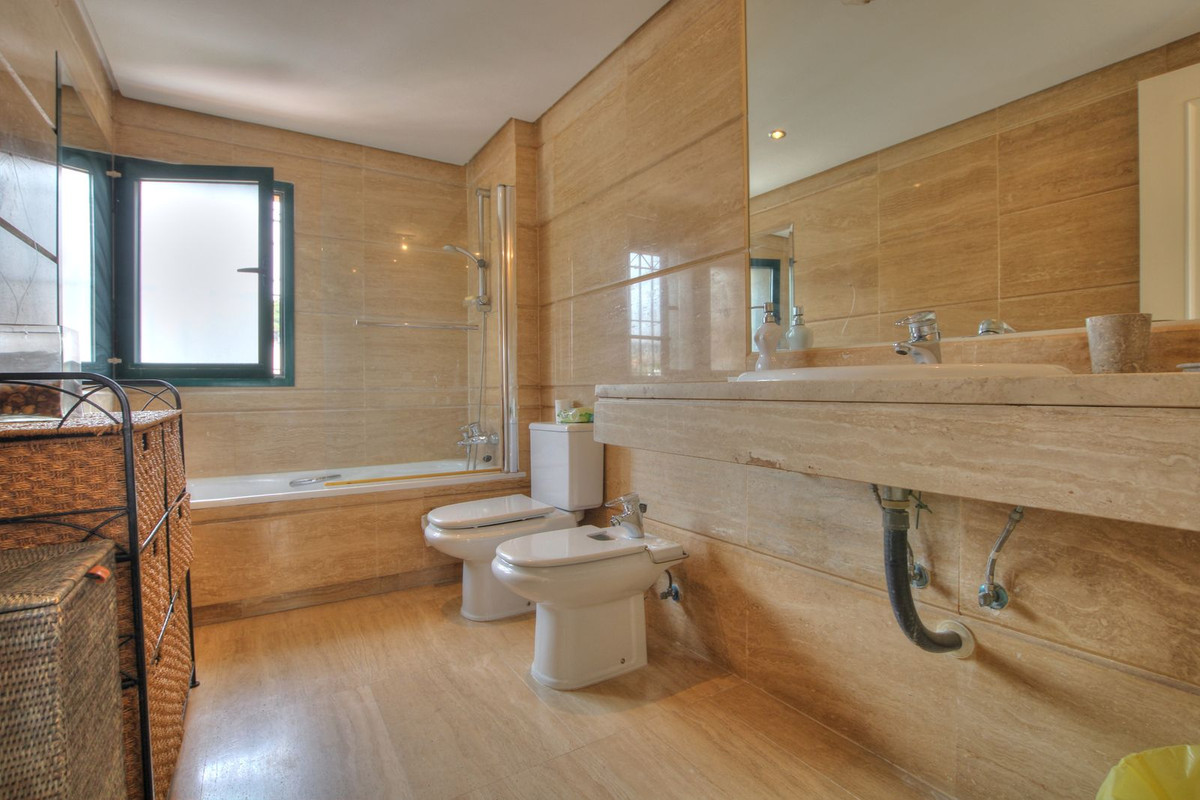 Appartement te koop in Cabopino | 3 slaapkamers H5075299