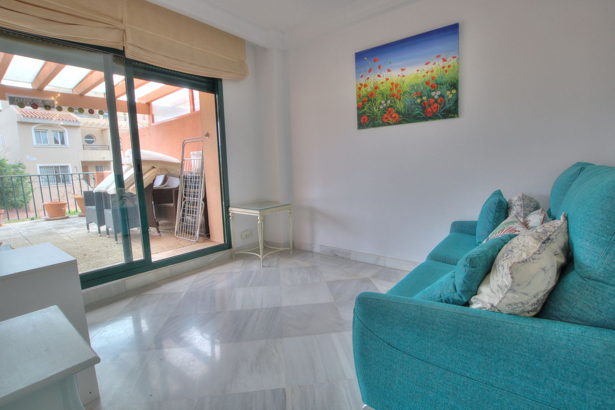 Appartement te koop in Cabopino | 3 slaapkamers H5075299