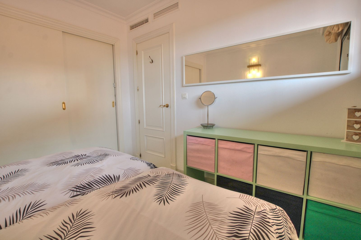Appartement te koop in Cabopino | 3 slaapkamers H5075299