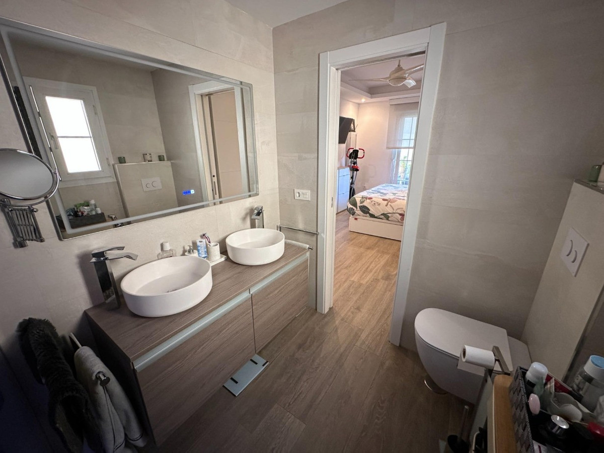 Appartement te koop in Cabopino | 3 slaapkamers H5080291