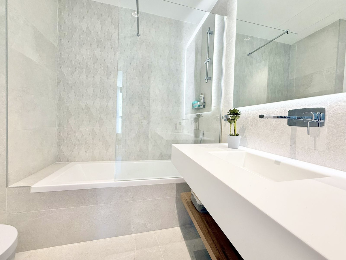 Penthouse te koop in Cabopino | 3 slaapkamers H5118937