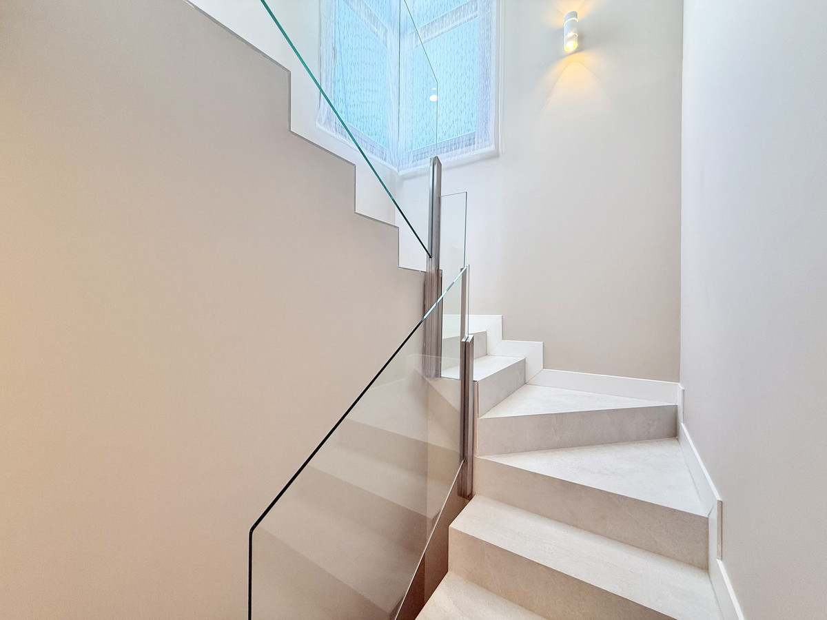 Penthouse te koop in Cabopino | 3 slaapkamers H5118937