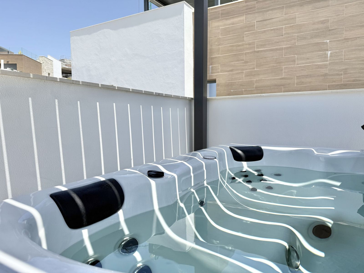 Penthouse te koop in Cabopino | 3 slaapkamers H5118937