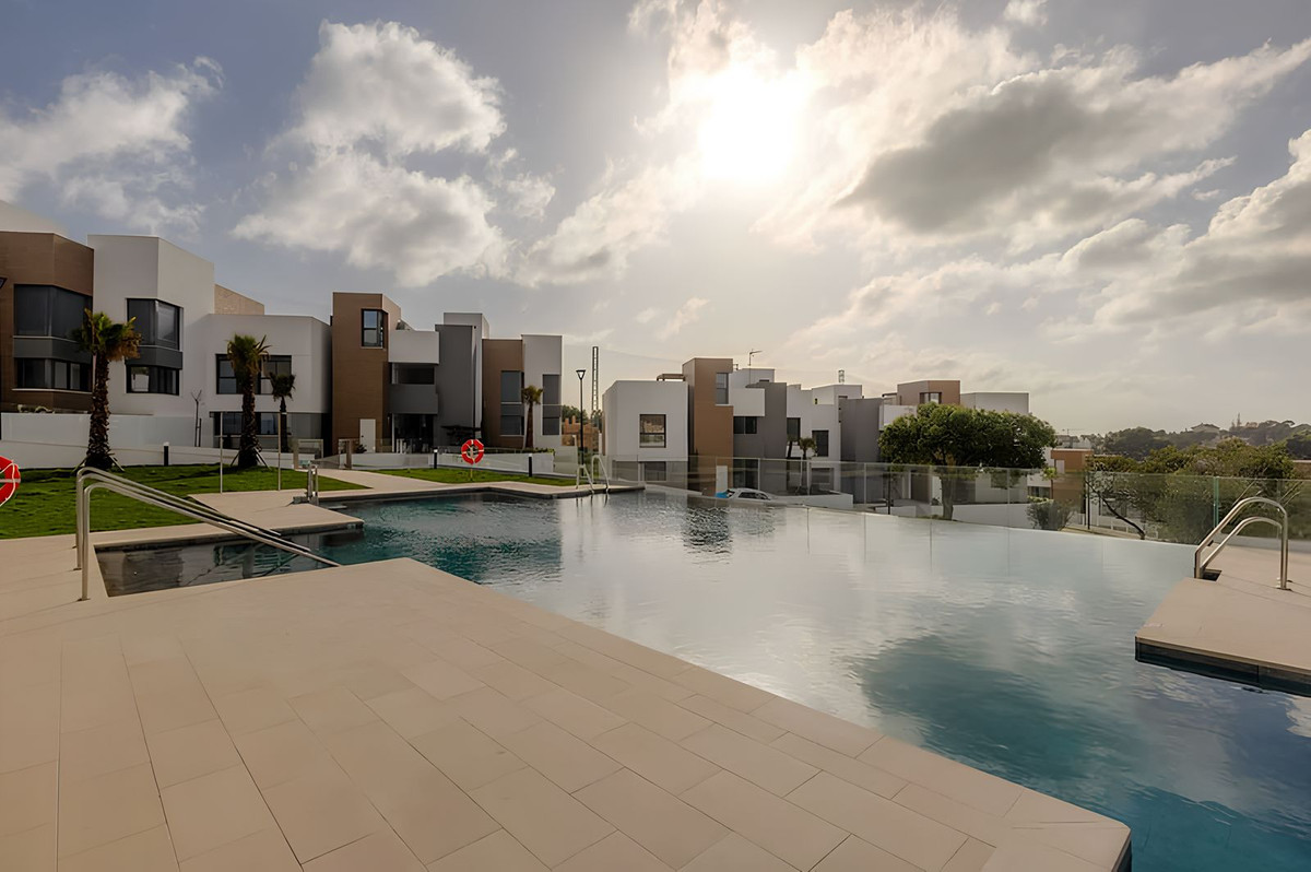 Penthouse te koop in Cabopino | 3 slaapkamers H5118937
