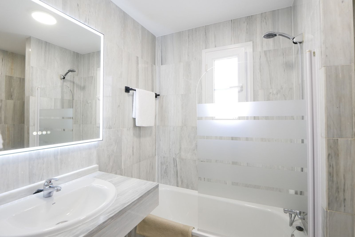 Appartement te koop in Cabopino | 3 slaapkamers H5120836